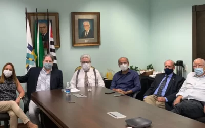 AMB e CFM: o resgate da unidade médica