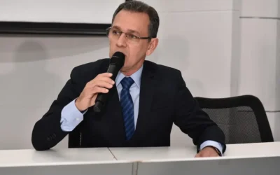 Presidente da Associação Médica Brasileira no Maranhão participa da Comenda Laura Vasconcelos